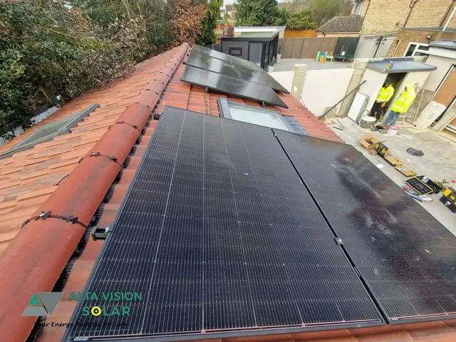 Solar PV project by Alta Vision Solar: 11.04kW System in Slough